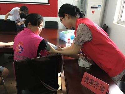 踐行三服務 | 健康素養(yǎng)進文化大禮堂，引領健康新風尚教育咨詢服務